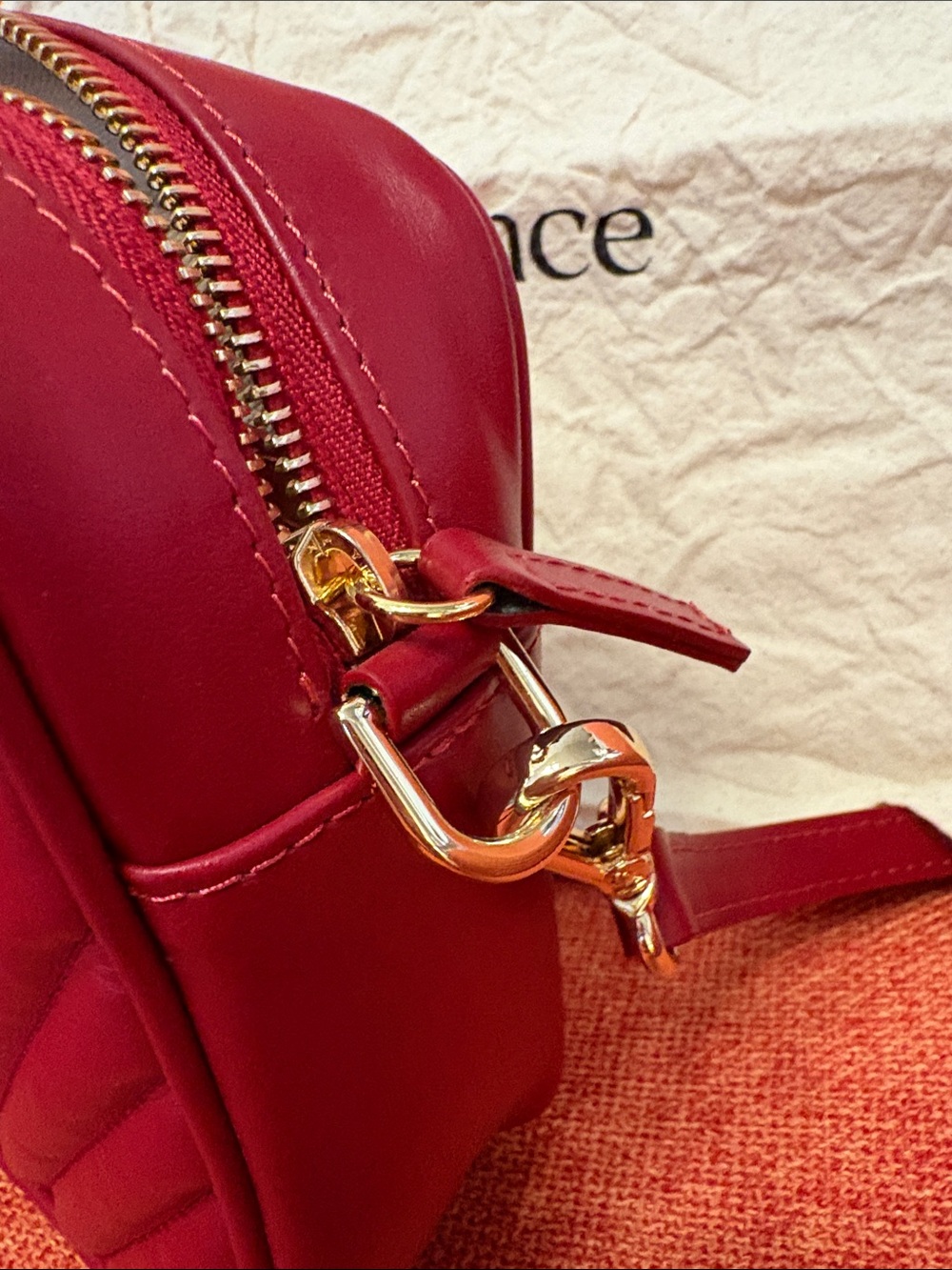 Quince Italian Leather Quilted Crossbody Bag Burgundy (Deep Red) EUC - Picture 5 of 7